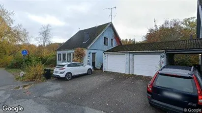 Lägenheter till salu i Järfälla - Bild från Google Street View Lägenheter till salu i Järfälla - Bild från Google Street View