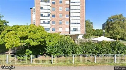 Bostadsrätter till salu i Askim-Frölunda-Högsbo - Bild från Google Street View Bostadsrätter till salu i Askim-Frölunda-Högsbo - Bild från Google Street View