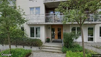 Lägenheter till salu i Södermalm - Bild från Google Street View Lägenheter till salu i Södermalm - Bild från Google Street View