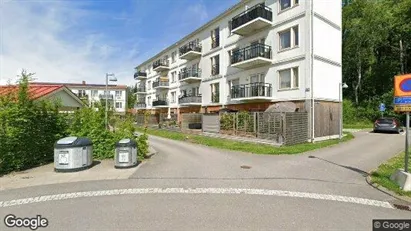 Lägenheter att hyra i Trollhättan - Bild från Google Street View Lägenheter att hyra i Trollhättan - Bild från Google Street View