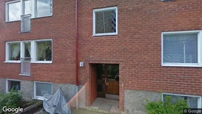Lägenheter att hyra i Huddinge - Bild från Google Street View Lägenheter att hyra i Huddinge - Bild från Google Street View