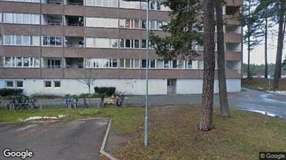Lägenheter att hyra i Västerås - Bild från Google Street View Lägenheter att hyra i Västerås - Bild från Google Street View