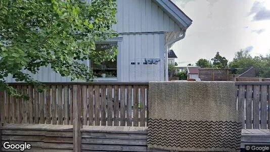 Lägenheter till salu i Huddinge - Bild från Google Street View