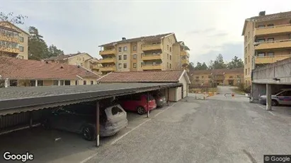 Bostadsrätter till salu i Upplands-Bro - Bild från Google Street View Bostadsrätter till salu i Upplands-Bro - Bild från Google Street View