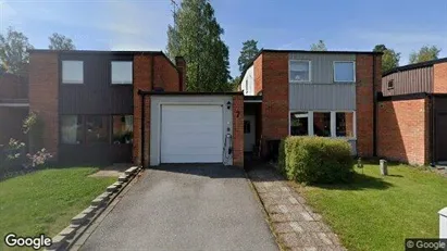 Lägenheter att hyra i Finspång - Bild från Google Street View Lägenheter att hyra i Finspång - Bild från Google Street View
