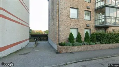 Lägenheter till salu i Varberg - Bild från Google Street View Lägenheter till salu i Varberg - Bild från Google Street View
