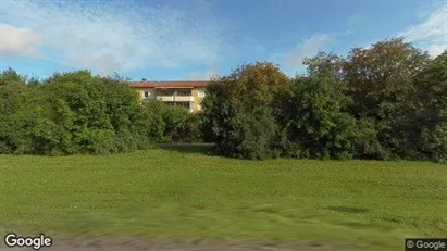 Lägenheter till salu i Västerås - Bild från Google Street View Lägenheter till salu i Västerås - Bild från Google Street View