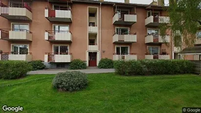 Lägenheter att hyra i Trollhättan - Bild från Google Street View Lägenheter att hyra i Trollhättan - Bild från Google Street View