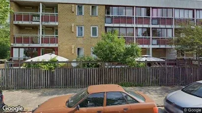 Lägenheter att hyra i Rosengård - Bild från Google Street View Lägenheter att hyra i Rosengård - Bild från Google Street View