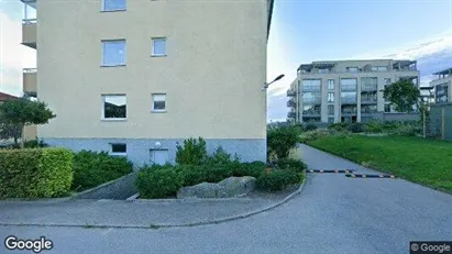 Lägenheter till salu i Varberg - Bild från Google Street View Lägenheter till salu i Varberg - Bild från Google Street View