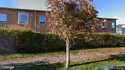 Bostadsrätter till salu i Kungsbacka - Bild från Google Street View Bostadsrätter till salu i Kungsbacka - Bild från Google Street View