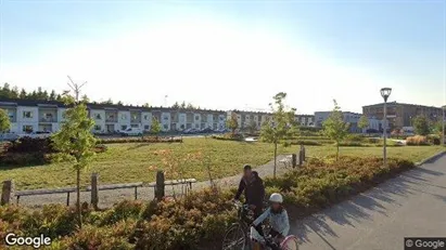 Bostadsrätter till salu i Knivsta - Bild från Google Street View Bostadsrätter till salu i Knivsta - Bild från Google Street View