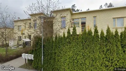 Lägenheter till salu i Järfälla - Bild från Google Street View Lägenheter till salu i Järfälla - Bild från Google Street View