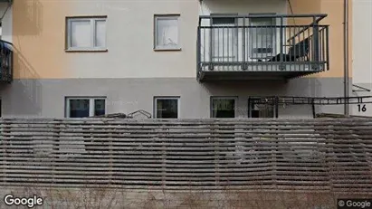 Lägenheter till salu i Huddinge - Bild från Google Street View Lägenheter till salu i Huddinge - Bild från Google Street View