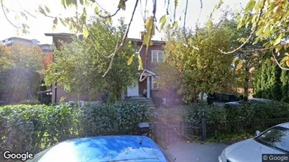 Lägenheter till salu i Solna - Bild från Google Street View Lägenheter till salu i Solna - Bild från Google Street View