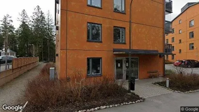 Lägenheter till salu i Huddinge - Bild från Google Street View