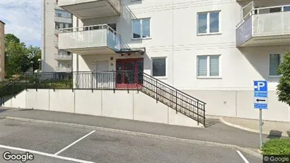 Lägenheter till salu i Huddinge - Bild från Google Street View