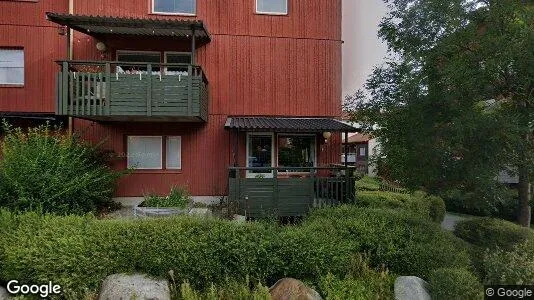 Bostadsrätter till salu i Ekerö - Bild från Google Street View