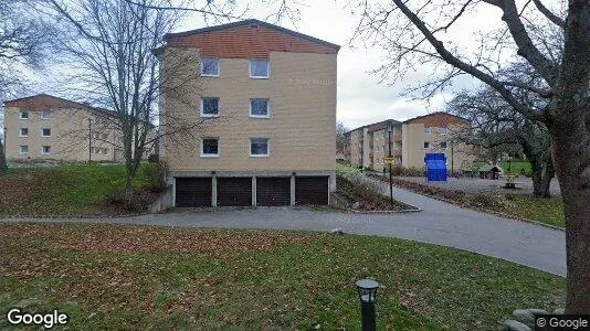 Lägenheter till salu i Upplands Väsby - Bild från Google Street View