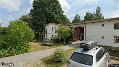 Lägenheter till salu i Huddinge - Bild från Google Street View