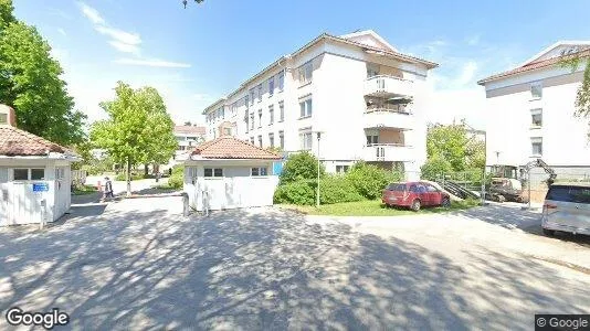 Bostadsrätter till salu i Haninge - Bild från Google Street View