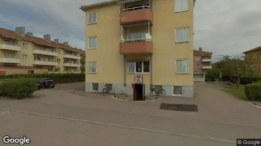 Bostadsrätter till salu i Köping - Bild från Google Street View
