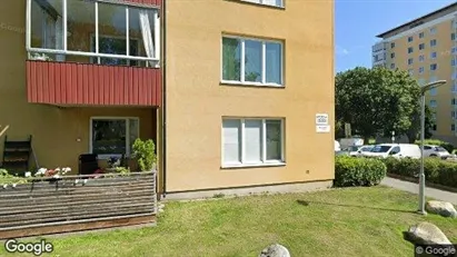 Bostadsrätter till salu i Huddinge - Bild från Google Street View