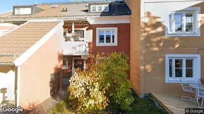 Bostadsrätter till salu i Upplands-Bro - Bild från Google Street View