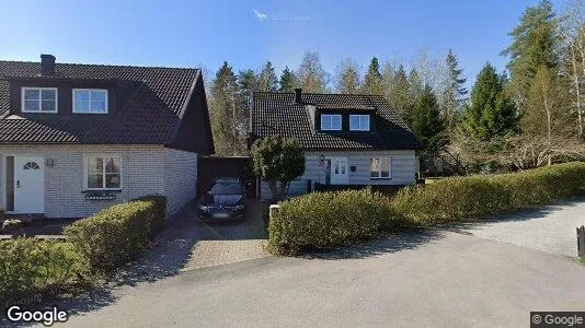 Lägenheter till salu i Österåker - Bild från Google Street View