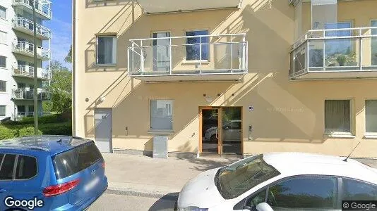 Bostadsrätter till salu i Haninge - Bild från Google Street View