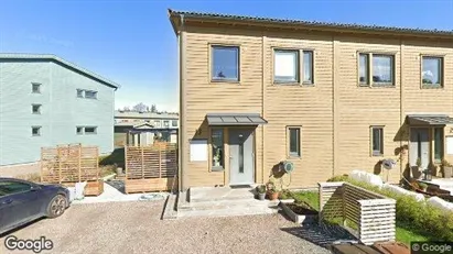 Bostadsrätter till salu i Österåker - Bild från Google Street View