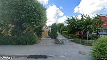 Lägenheter till salu i Huddinge - Bild från Google Street View