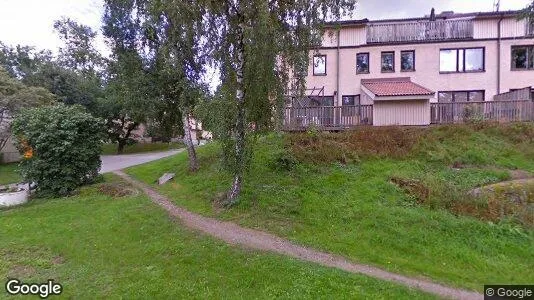 Bostadsrätter till salu i Huddinge - Bild från Google Street View