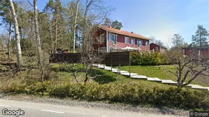 Bostadsrätter till salu i Nacka - Bild från Google Street View