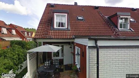 Lägenheter till salu i Haninge - Bild från Google Street View