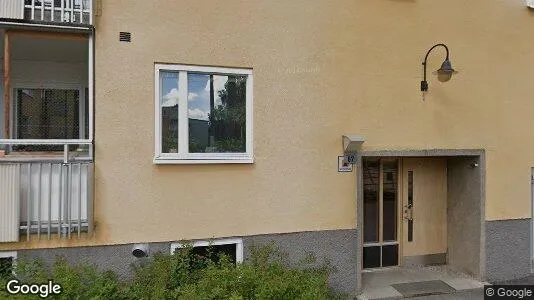 Bostadsrätter till salu i Haninge - Bild från Google Street View
