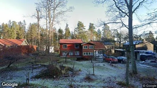 Lägenheter till salu i Ekerö - Bild från Google Street View