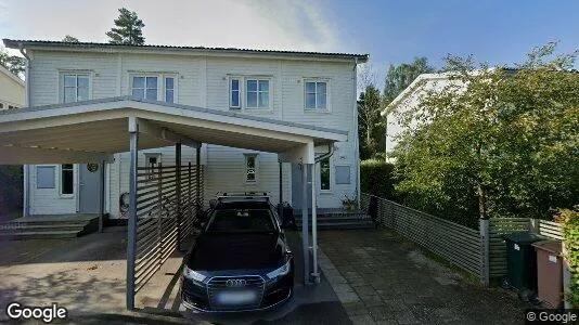 Bostadsrätter till salu i Falkenberg - Bild från Google Street View