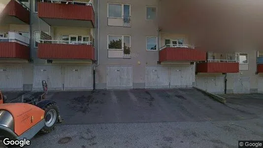 Bostadsrätter till salu i Köping - Bild från Google Street View