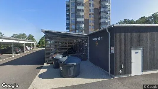 Bostadsrätter till salu i Falkenberg - Bild från Google Street View