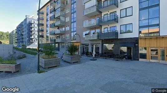 Bostadsrätter till salu i Haninge - Bild från Google Street View