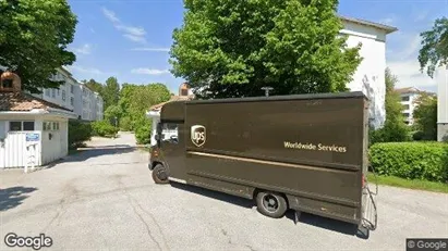 Bostadsrätter till salu i Haninge - Bild från Google Street View