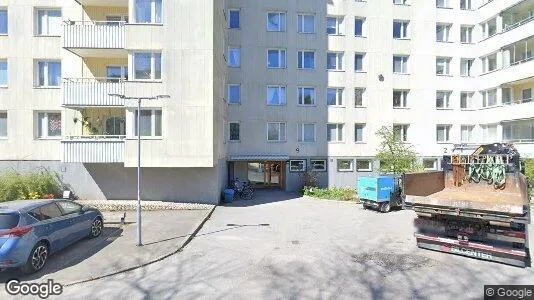 Bostadsrätter till salu i Tyresö - Bild från Google Street View