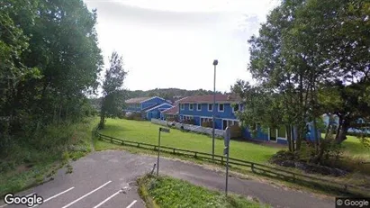 Bostadsrätter till salu i Tjörn - Bild från Google Street View