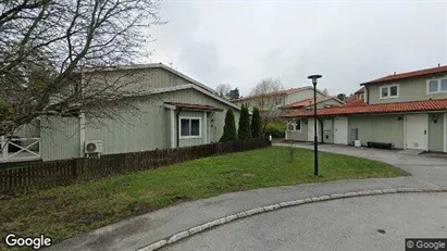 Lägenheter till salu i Österåker - Bild från Google Street View