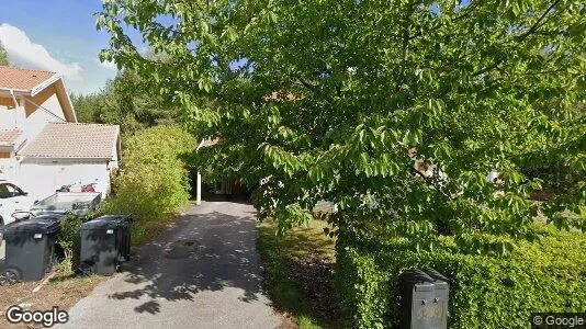 Bostadsrätter till salu i Håbo - Bild från Google Street View