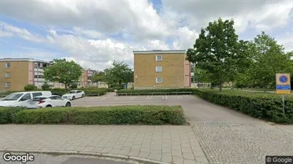 Bostadsrätter till salu i Husie - Bild från Google Street View