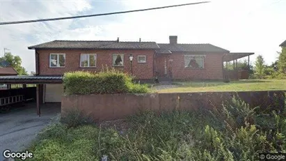 Lägenheter till salu i Huddinge - Bild från Google Street View