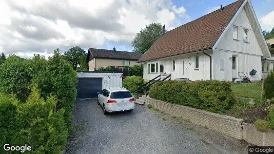 Lägenheter till salu i Huddinge - Bild från Google Street View