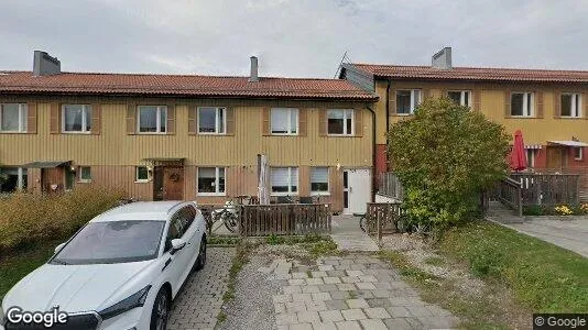 Lägenheter till salu i Järfälla - Bild från Google Street View